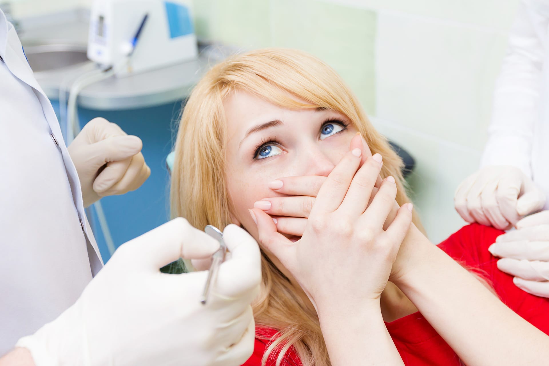 Read more about the article What Should I Do if I’m Afraid of the Dentist?