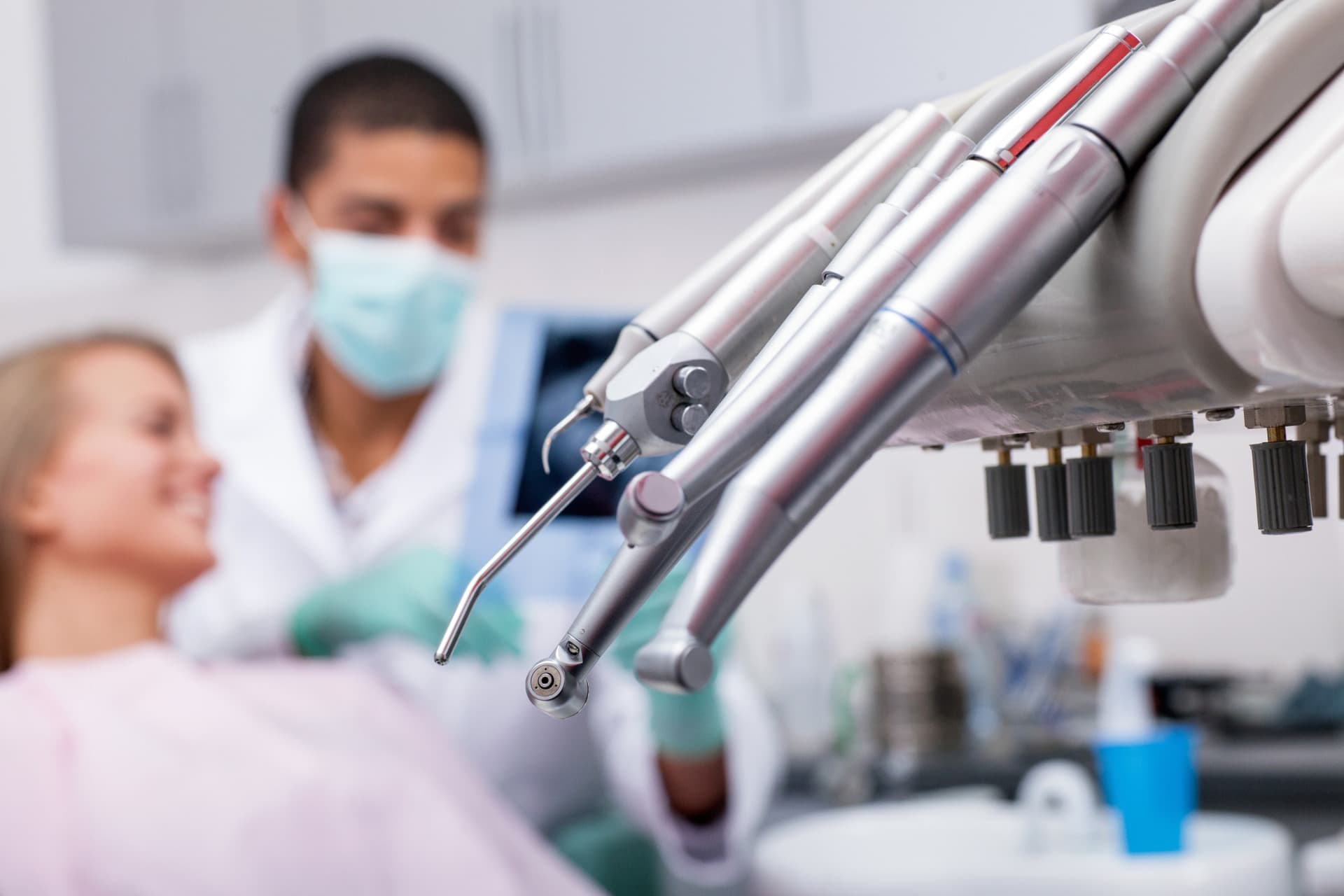 Read more about the article What to Look For When Choosing a New Family Dentist