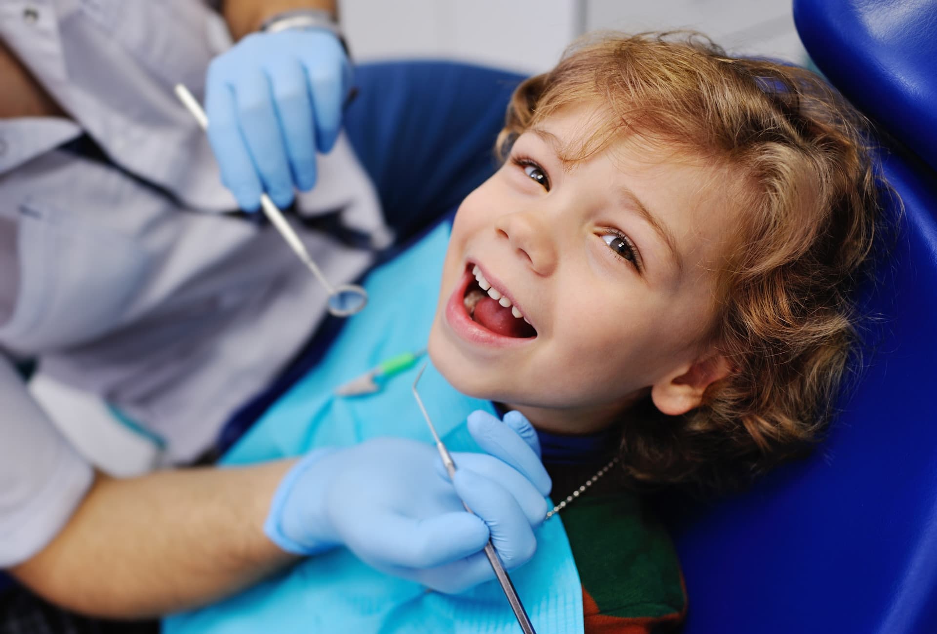 Read more about the article Benefits of Having a Regular Family Dentist